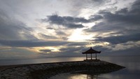 Suasana yang tenang di Pantai Sanur