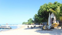 Siang hari di Pantai Sanur