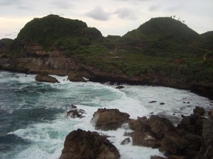 Pantai Sembukan, Pintu Masuk ke Alam Nyi Roro Kidul