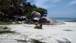 Pantai Siangau Yang Masih Perawan di Bangka Barat