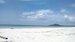 Pantai Siangau Yang Masih Perawan di Bangka Barat