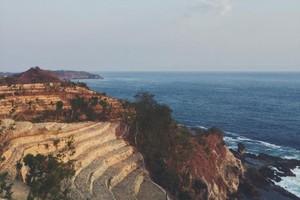 Pantai Siung yang Menghipnosis
