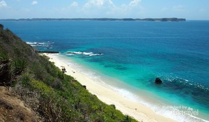 Pantai Sokat, Kepingan Surga di Selatan Lombok