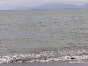 Pantai Syiah Kuala, Tempat Bersantai dan Wisata Religi di Banda Aceh