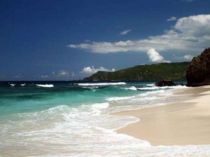 Pantai Tanjung Aan, Tempat Penuh Ketenangan di Lombok