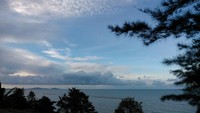 Pemandangan dari atas bukit
