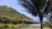 Pantai Tawang desa Katipugal