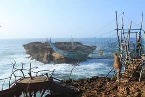 Pantai Timang yang Sulit Ditaklukkan