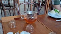 Sajian utama di Pantjoran Tea House, Teh!