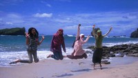 tempat yang asik bersama orang-orang yang kita sayangi