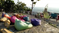 Area Santai Paraland Resort