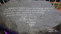 Pesan Gubernur DKI Jakarta pada saat itu (tahun 1977).