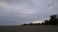Pantai itu masih lesu