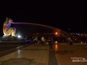 Patung Bekantan, Destinasi Wisata Malam yang Baru di Banjarmasin
