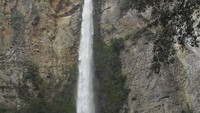 air terjun sipiso-piso