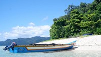Kami tiba di Pulau Um