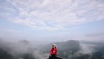 Pemandangan Dahysat Tebing Keraton di Pagi Hari
