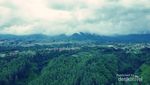 Pemandangan Indah Bandung dari Tebing Keraton