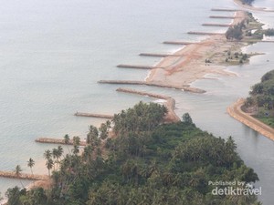 Pemandangan Memukau dari Bukit Langkisau, Bikin Tak Berkedip!