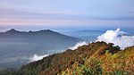 Pemandangan Warna-Warni Gunung Pulosari
