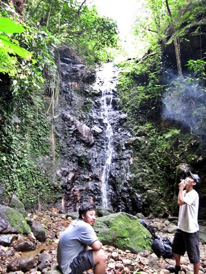 Pemandangan Warna-Warni Gunung Pulosari
