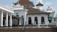 Masjid Sultan Badaruddin II di tengah Kota Palembang