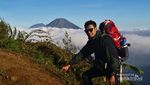 Penampakan Puncak Gunung Tertinggi Kedua di Pulau Jawa