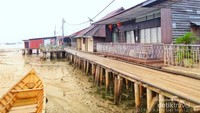 Pagi hari di Clan Jetty
