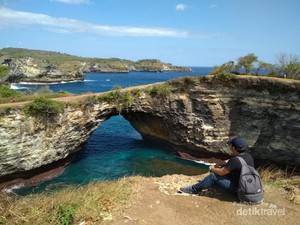 Penat Akan Rutinitas? Nusa Penida Jawabannya