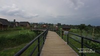 Tempar berfoto di Kampung Budaya Padi Pandan Wangi