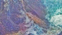 Kawah di samping puncak Ciremai yang begitu indah