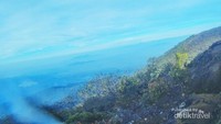 Pemandangan dari puncak Ciremai