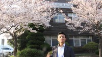 CISAK (Conferensi Indonesian Student in South Korea)2019 Busan, Korea, Maret 2019sok elegan pas musim semi. parno sepanjang jalan karen jujur w baru liat sesuatu hal keren banget kaya tata bangunan, pohon sakura dll seumurhidup.