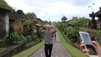 Suasana tenang dan keindahan Desa Penglipuran membuat selalu ingin mengabadikan moment disana.