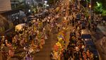 Penuh Warna dan Bunga di Semarang Night Carnival 2012