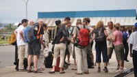 Para wisatawan asing yang biasanya memadati kawasan wisata Raja Ampat