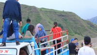 Kendaraan yang kami pakai untuk menuju Desa Ollon