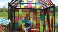 Salah satu spot befoto yang ada , rumah dengan dinding berwarna-warni.