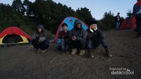 Pagi hari di Gunung Prau