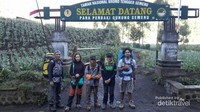 Gapura pendakian