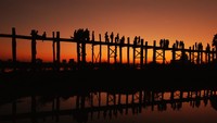sunset at ubein bridge