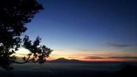 Sunrise di Pos 2 Merapi