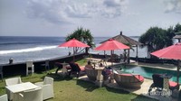 Swimming pool di Jennys Place Nusa Ceningan