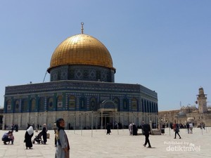 Perjalanan Spiritual di Haram Esh-Sharif