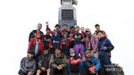 Perjalanan Tak Kenal Lelah Menuju Puncak Gunung Lawu