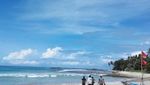 Perjuangan Berbuah Manis ke Pantai Legon Pari, Sawarna