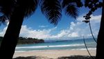 Perjuangan Berbuah Manis ke Pantai Legon Pari, Sawarna