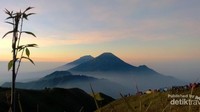 Pucuk-Pucuk Merapi, Merbabu, Sumbing, Sindoro dan Slamet