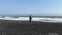 Pantai Bambang yang luas dan indah.