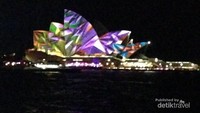 Warna-warni Opera House.